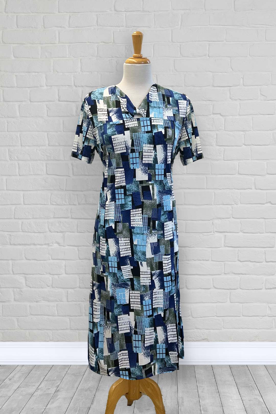 1MR668-2B140-Adaptive Dress, V-Neck, Short Sleeves