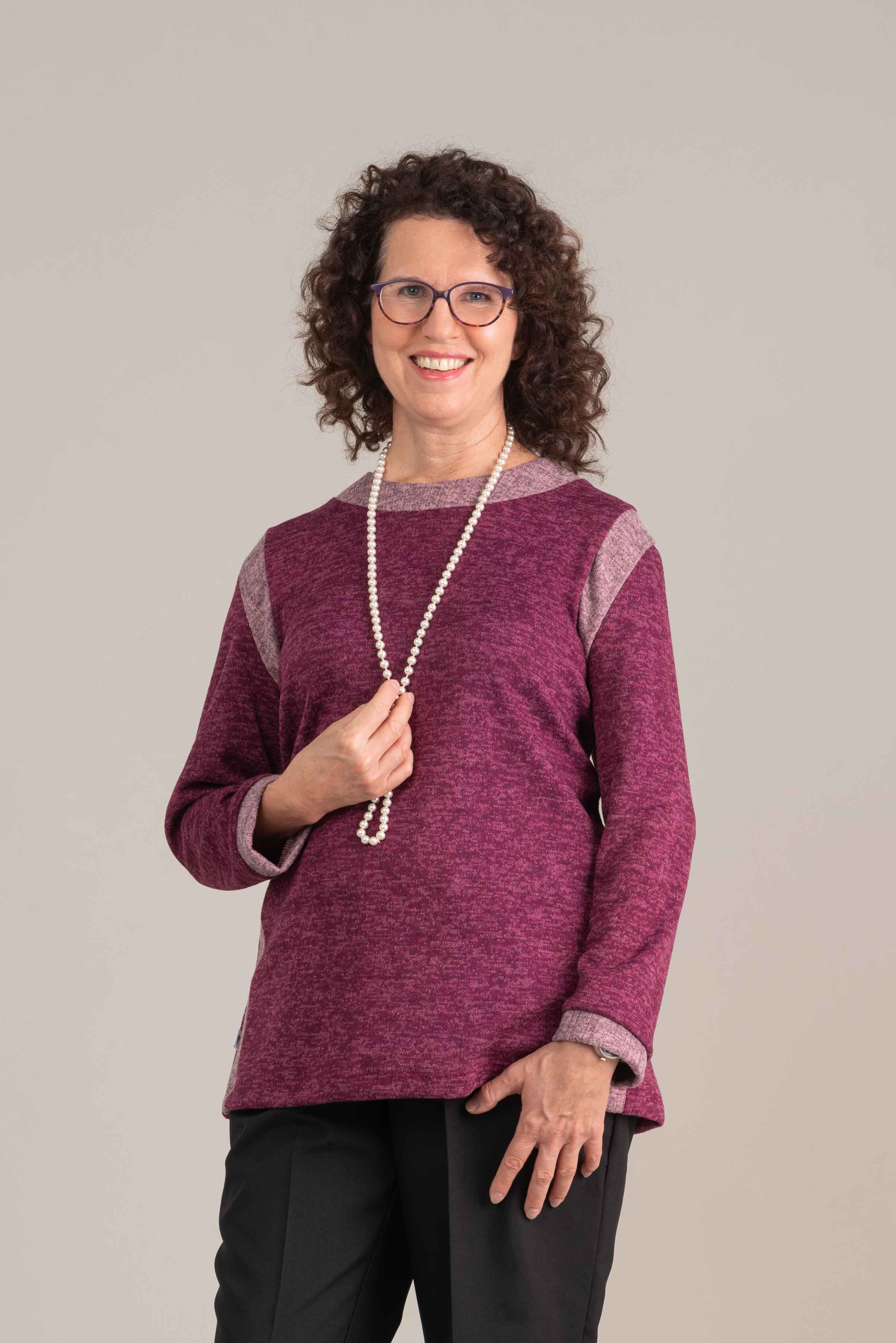1NT322-1U607-Adaptive Top With Round Neck
