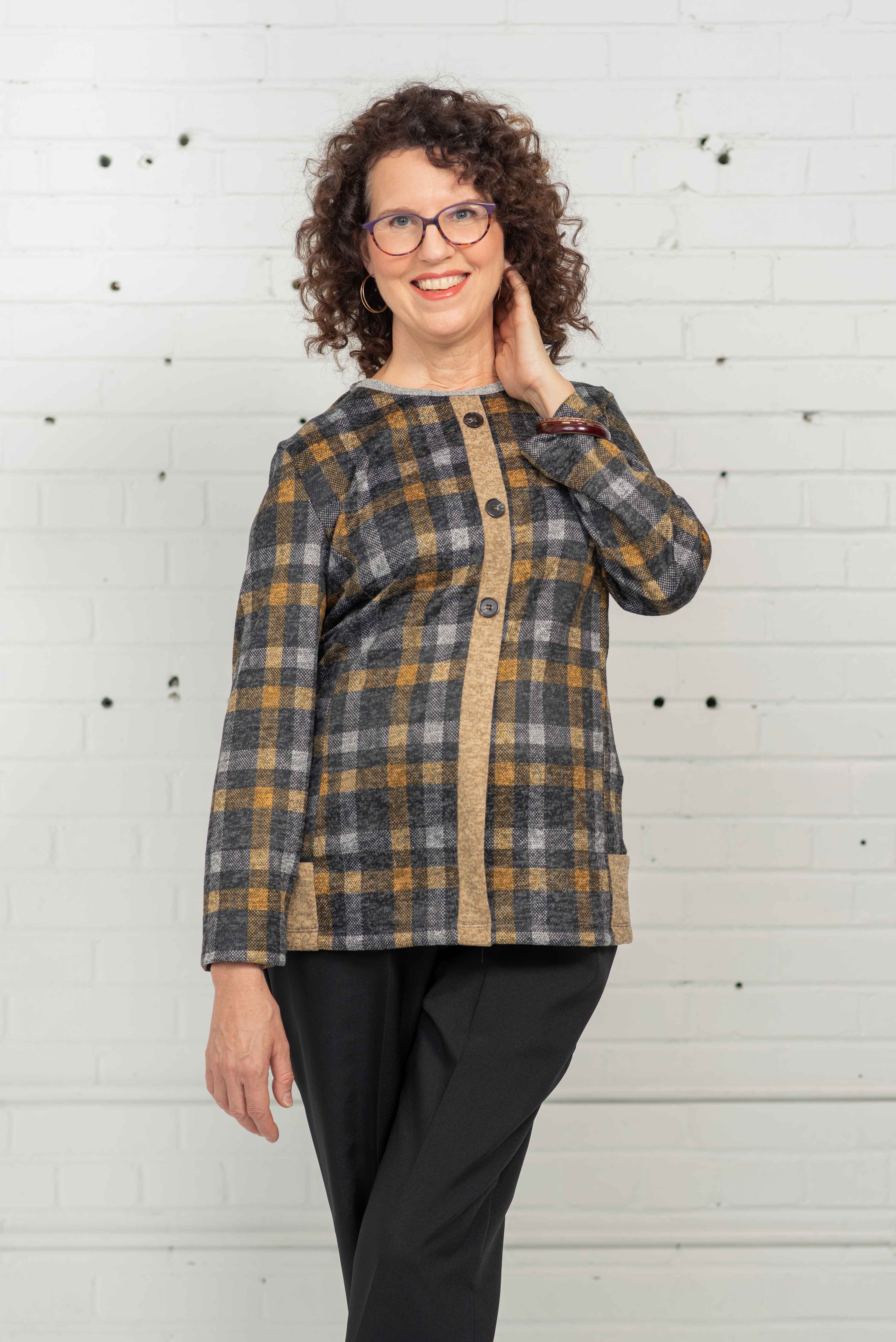 1QT348-1U601-Adaptive Top, Fake Cardigan