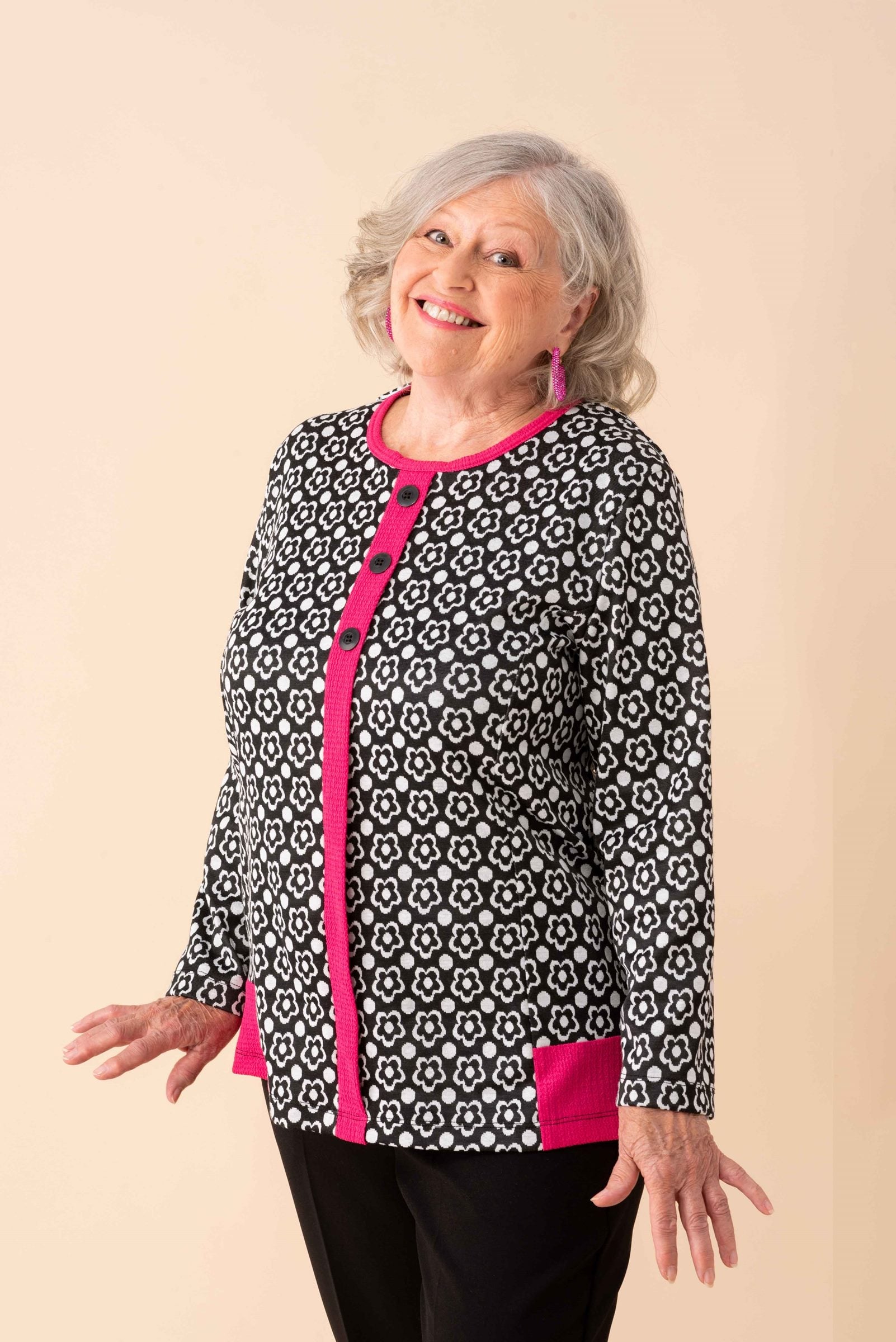 1QT348-1Y135-Adaptive Top, Fake Cardigan