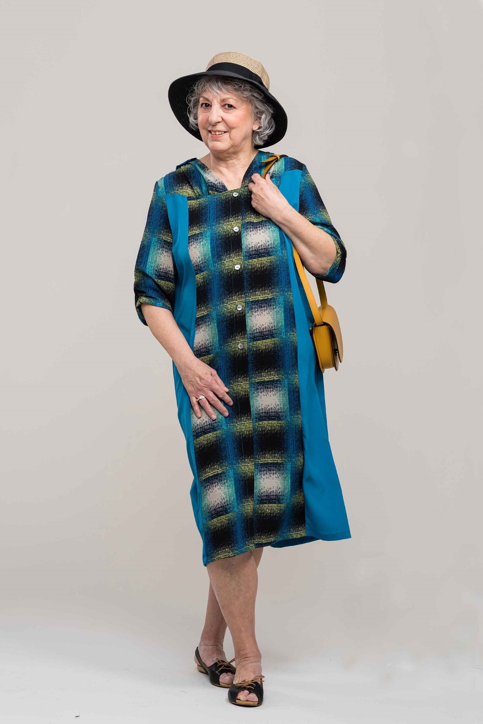 1RR694-Adaptive Dress