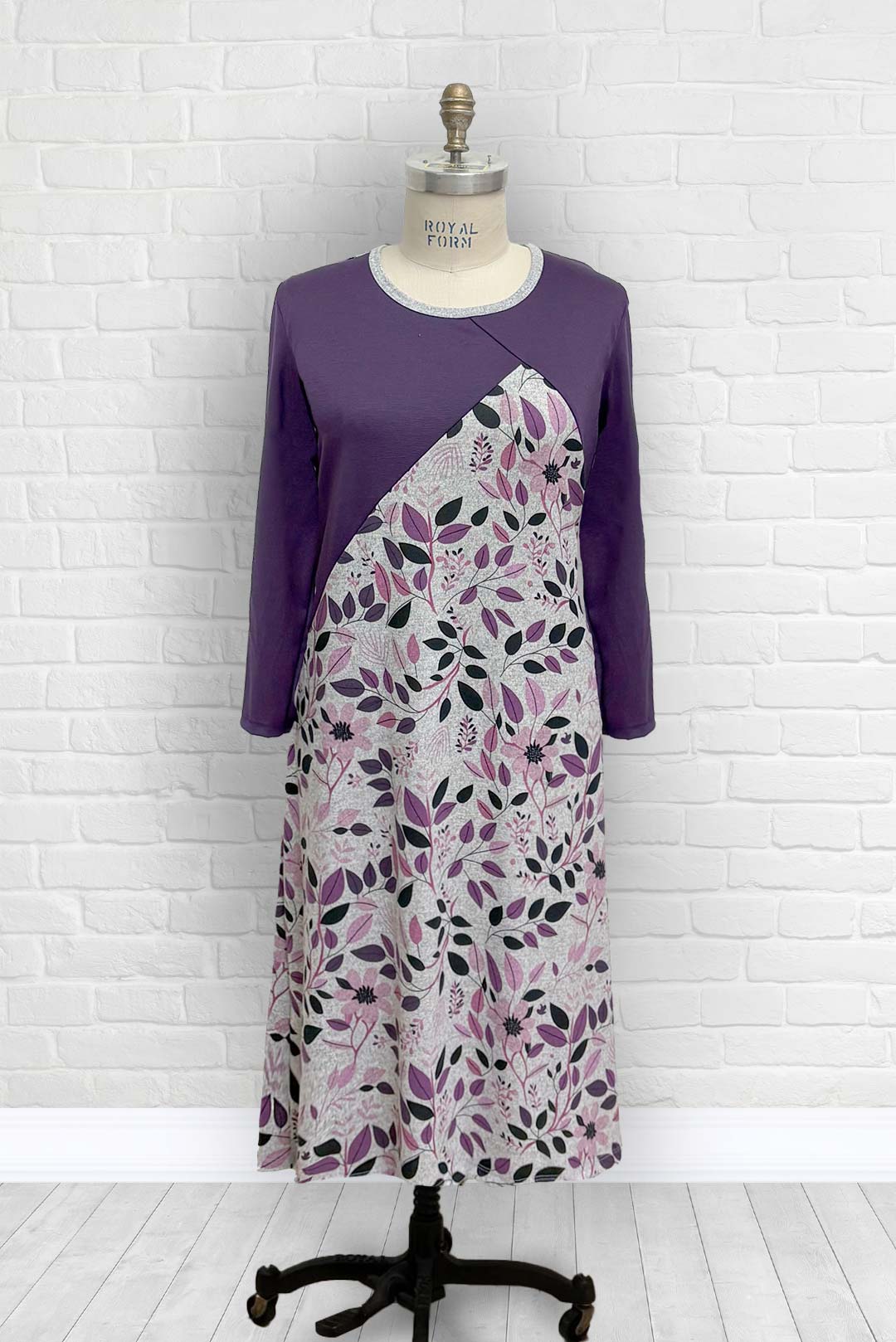 1UR804-2C122-Adaptive Dress, Asymetric, Round Collar, 3/4 Sleeve