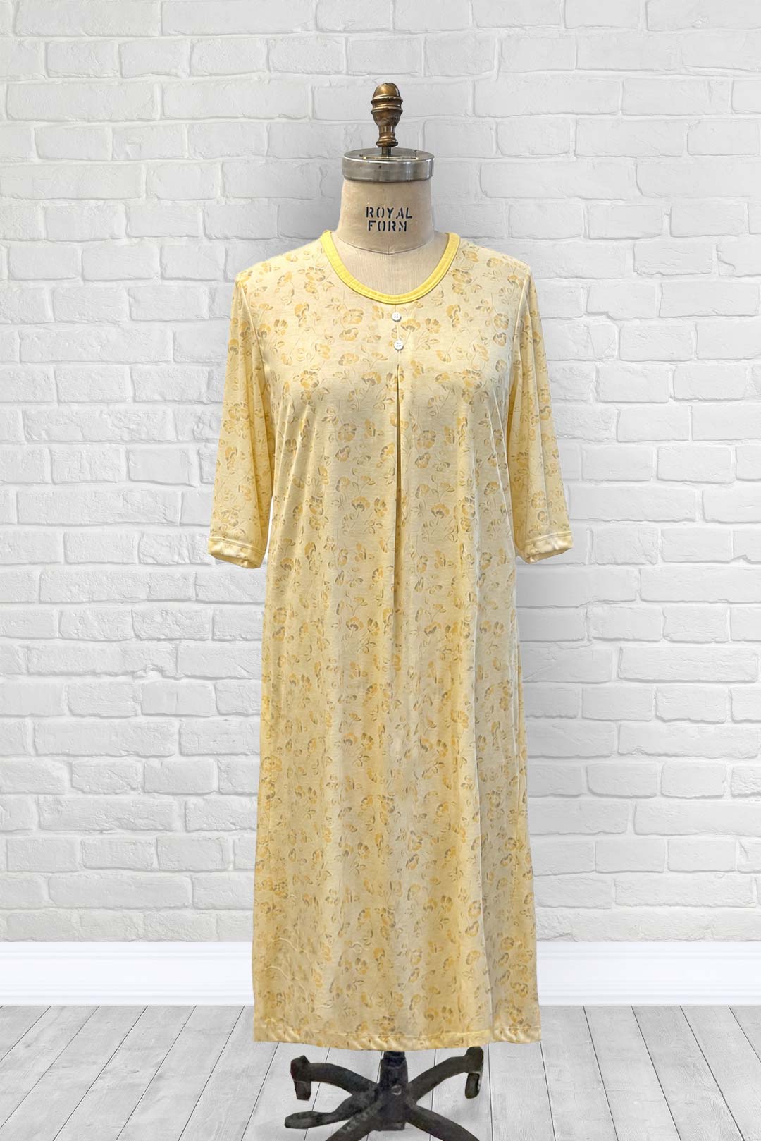 1WN130-2D311-Adaptive Nightgown, Crew Neck, 2 Buttons