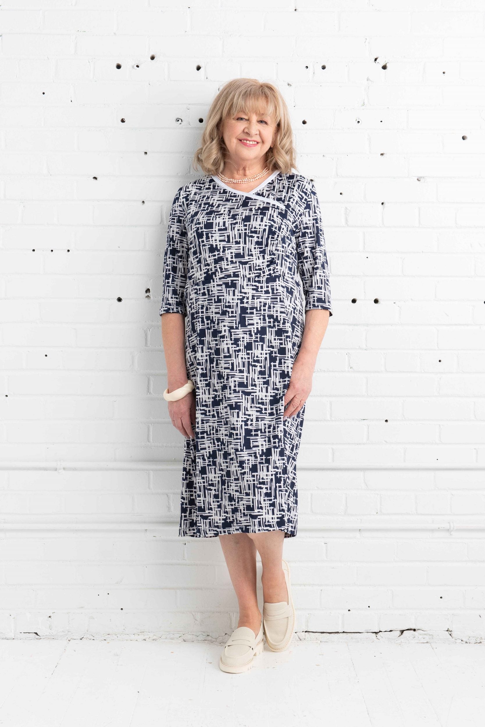 Adaptive Dress, Warp Style, Front Gathering, Double Panels In The Back