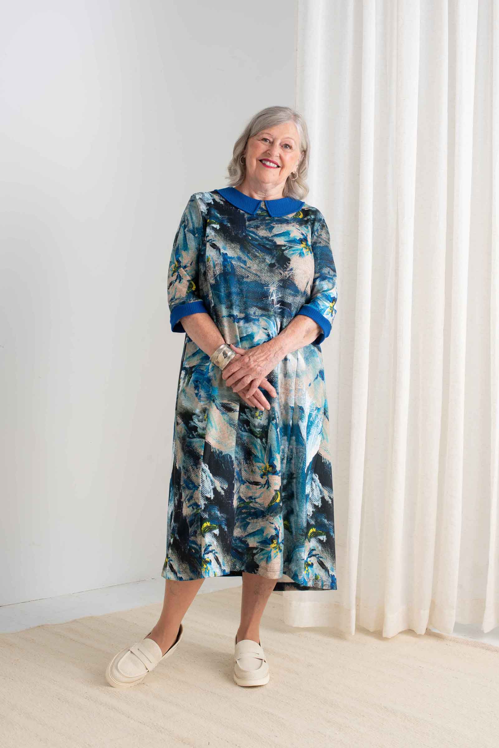 Adaptive Dress, Peter Pan Collar, 3/4 Sleeves, Soft Material, Wide Opening, Closes With A Metal Snap Button