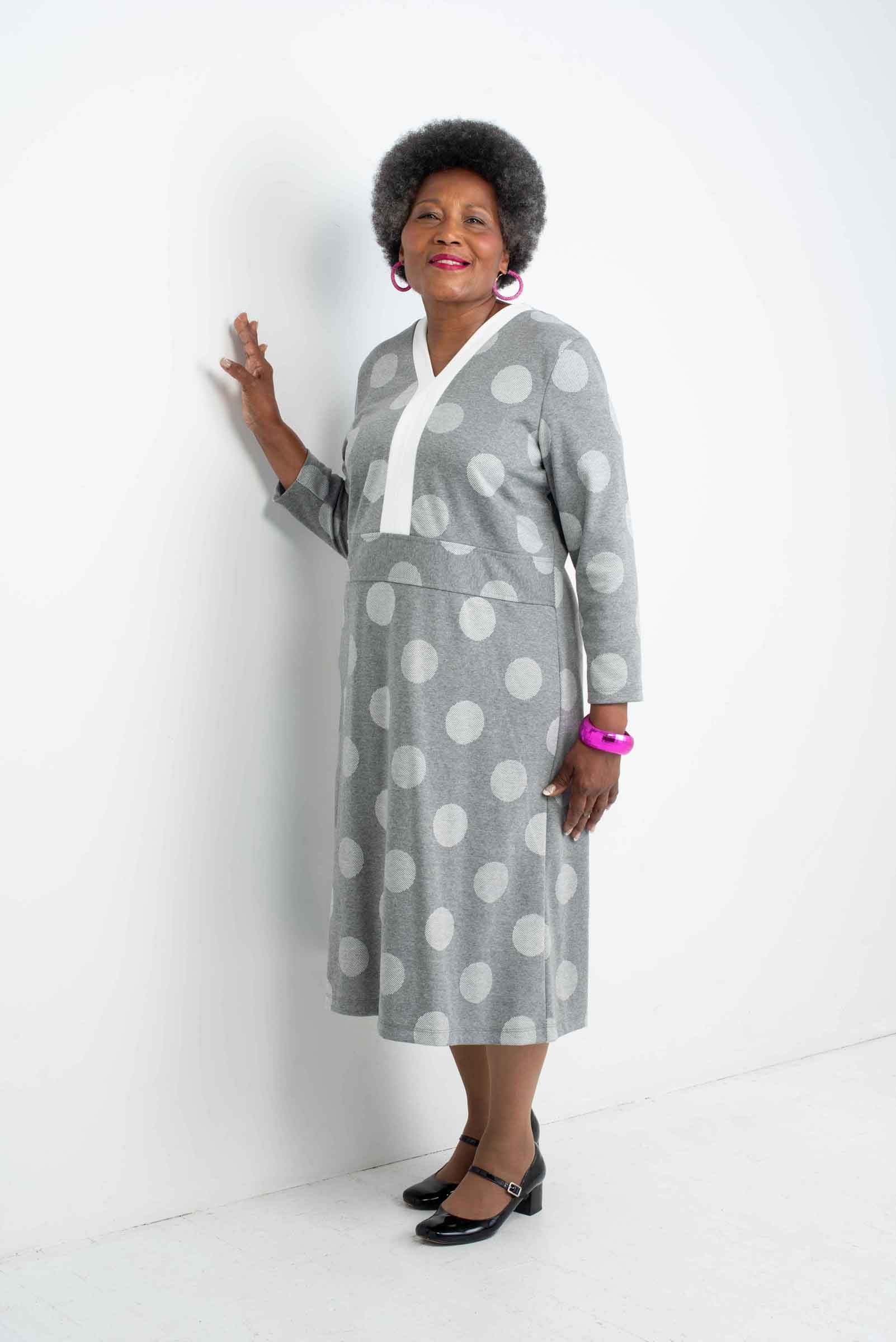 2AR824-2A602-Adaptive Dress Combo Neckline