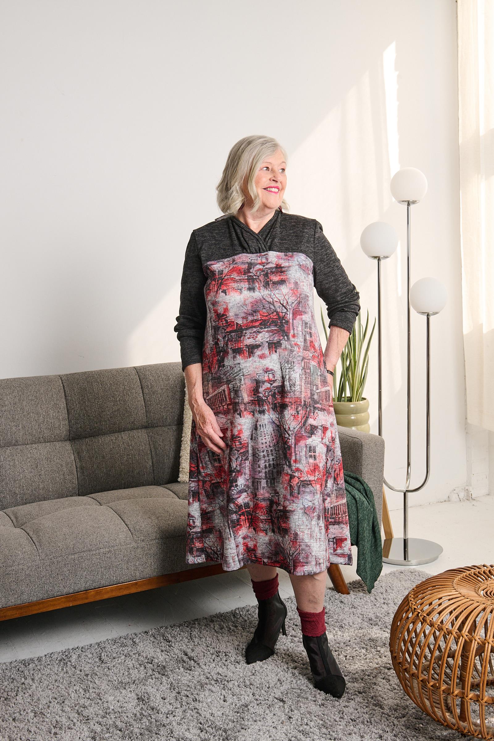 2CR828-2C605-Adaptive Dress With V-Neck And Long Sleeves