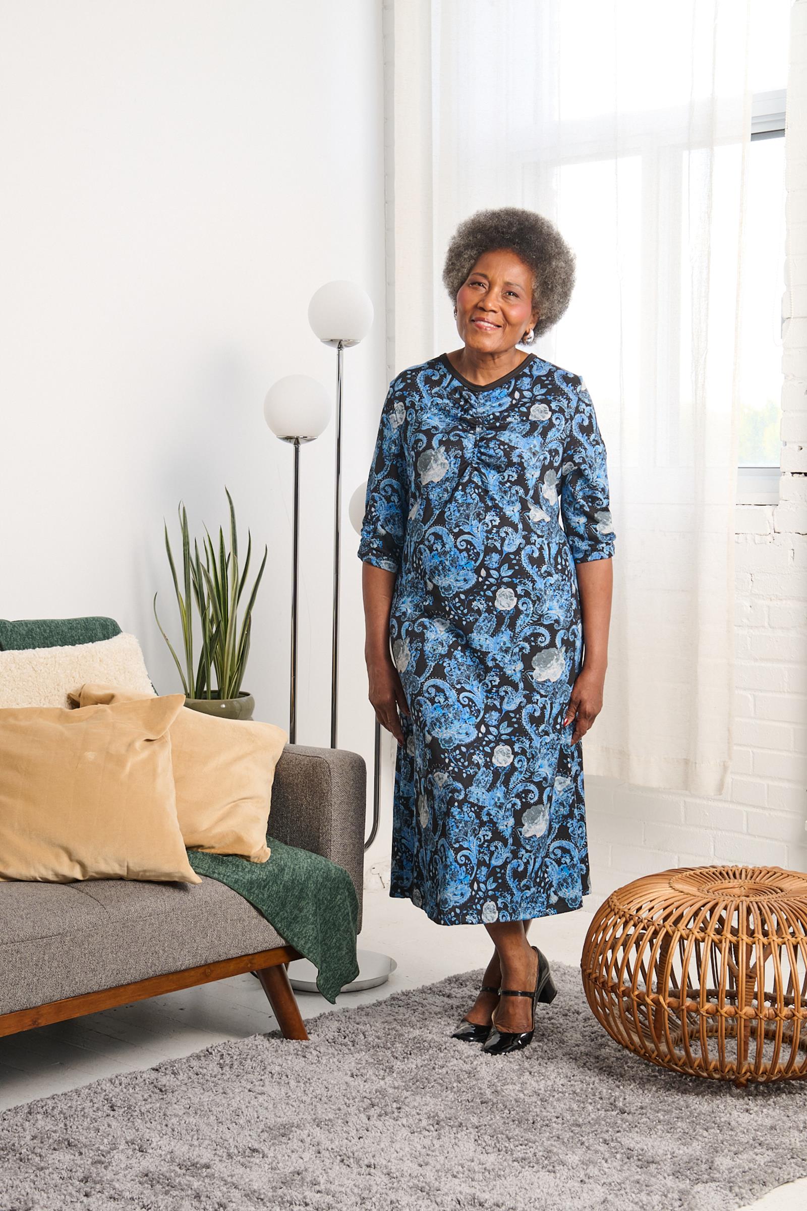 2CR829-2C115-Adaptive Dress With Gathered Detail