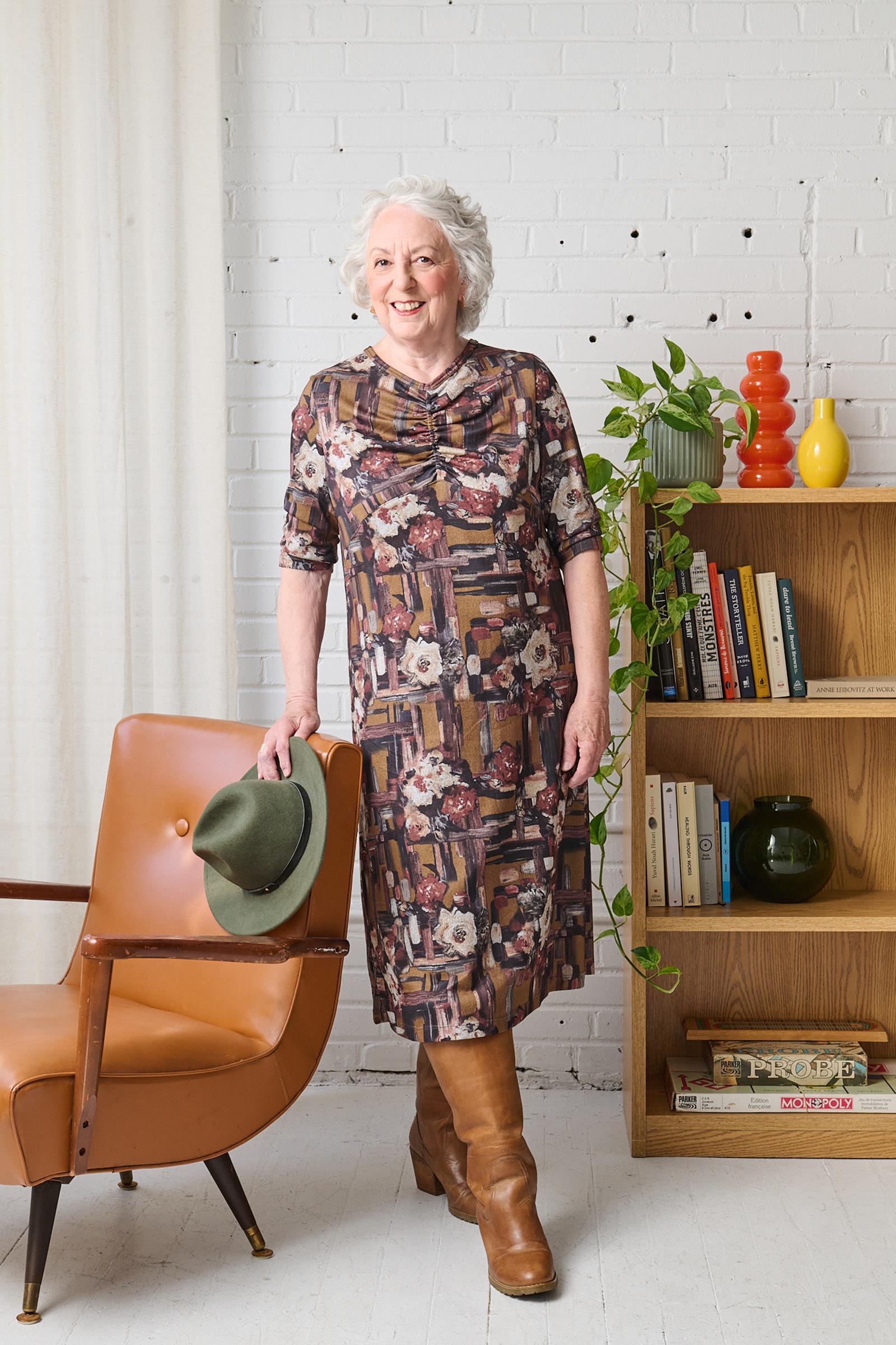 2CR829-2C131-Adaptive Dress With Gathered Detail