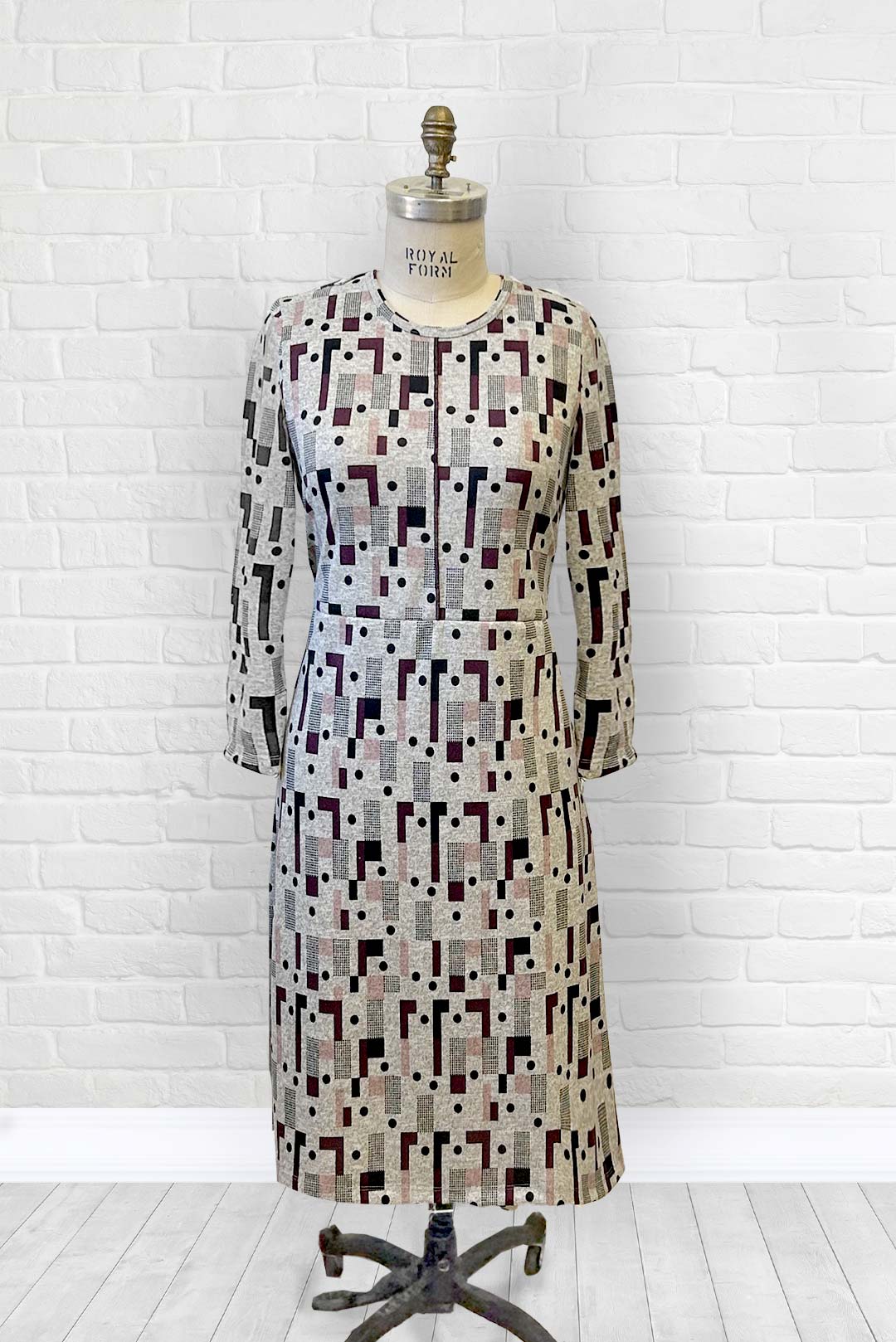 2CR830-2C121-Adaptive Dress With Crew Neck And Topstitch