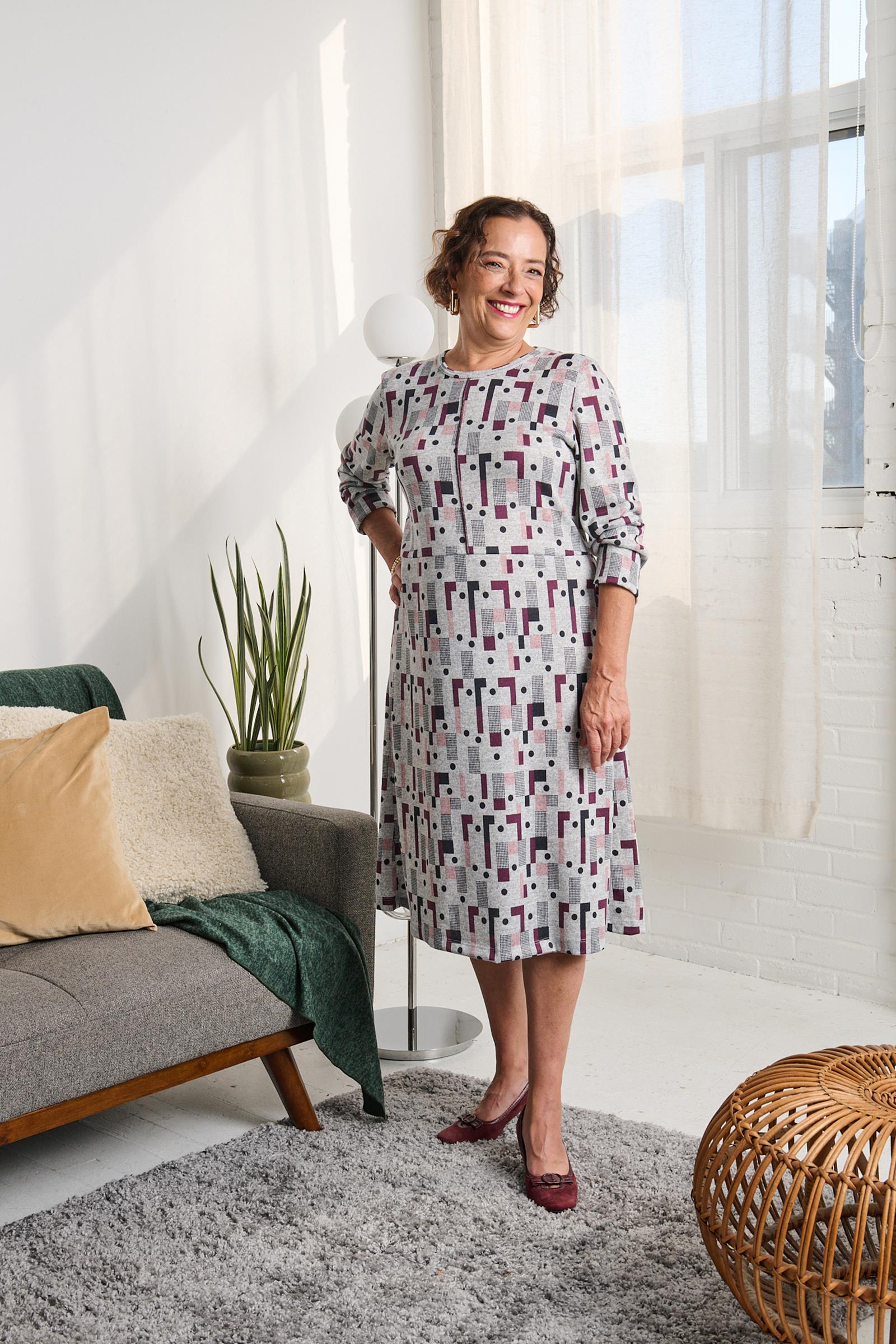 2CR830-2C121-Adaptive Dress With Crew Neck And Topstitch