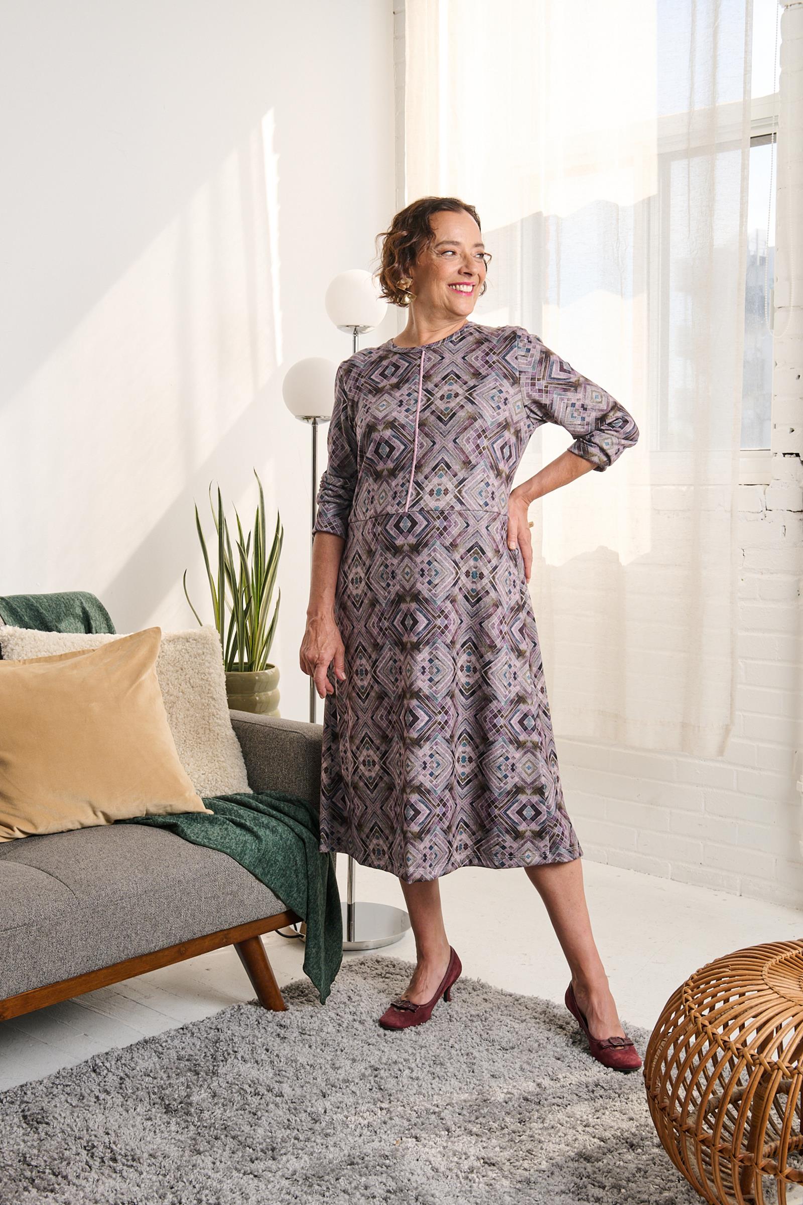 2CR830-2C133-Adaptive Dress With Crew Neck And Topstitch