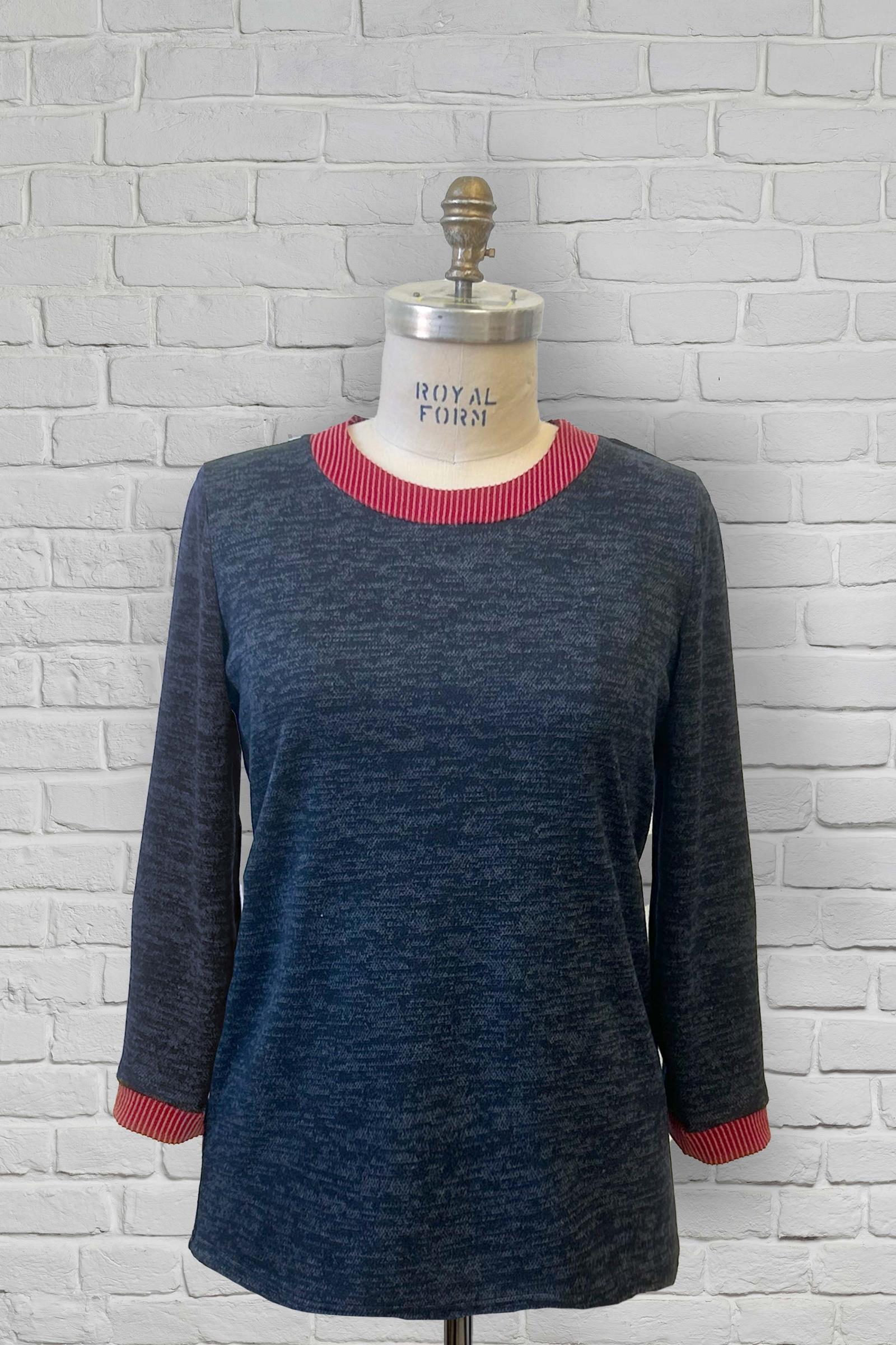 2CT393-1U607N-Adaptive Top, Round Neck, Long Sleeves