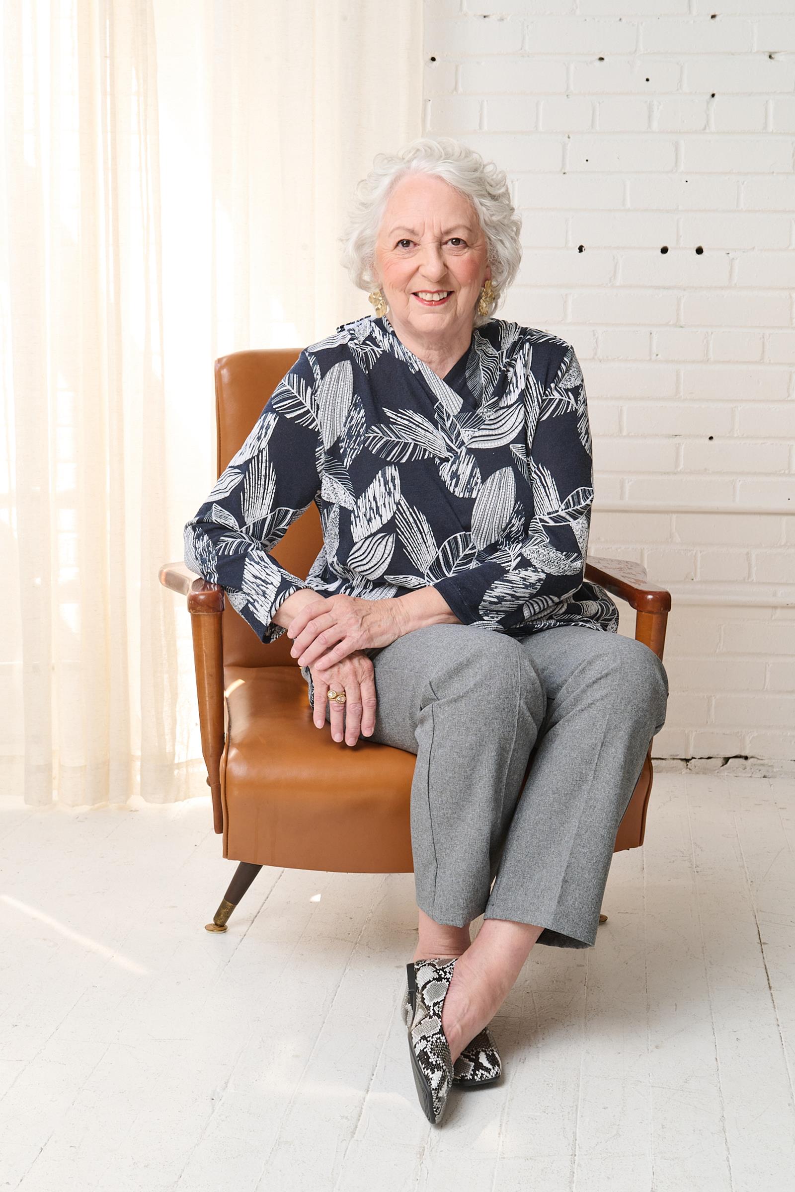 2CT394-2C116-Adaptive Top, With Shawl Collar