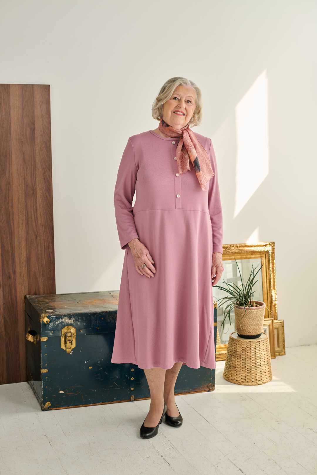 2ER833-2E122-Adaptive dress, fake buttoning, long sleeves