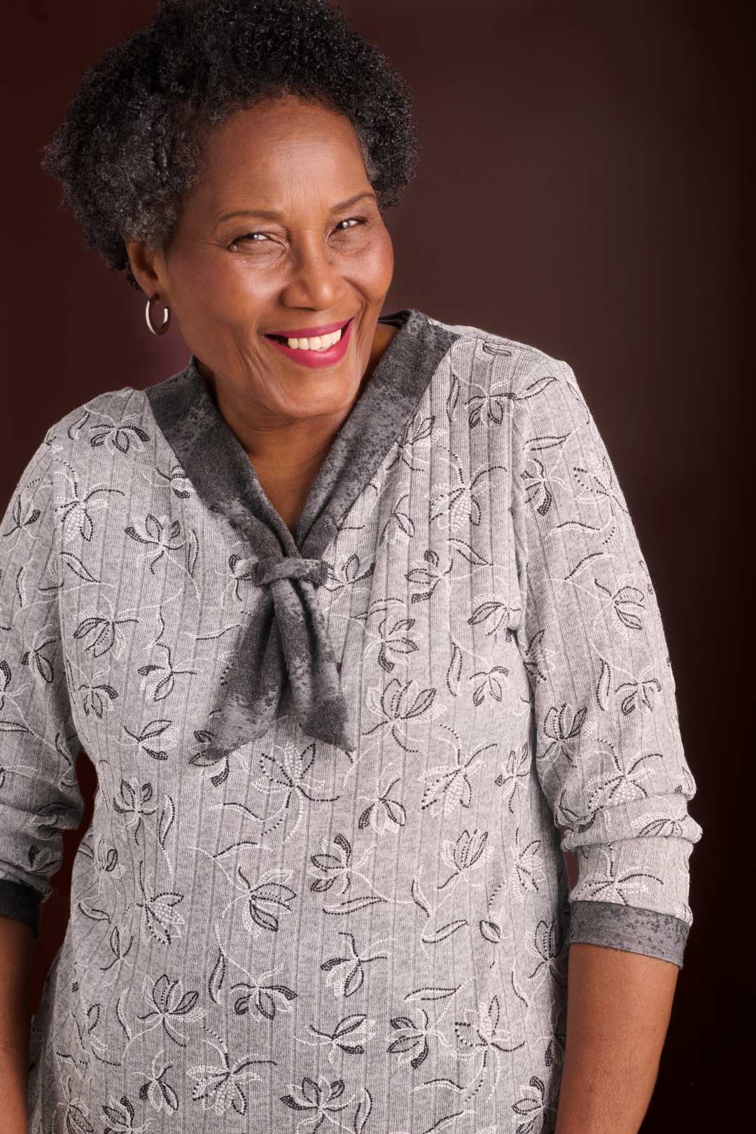 2ET400-2E126-Adaptive Sweater in Knit,with fake tie, 3/4 sleeves
